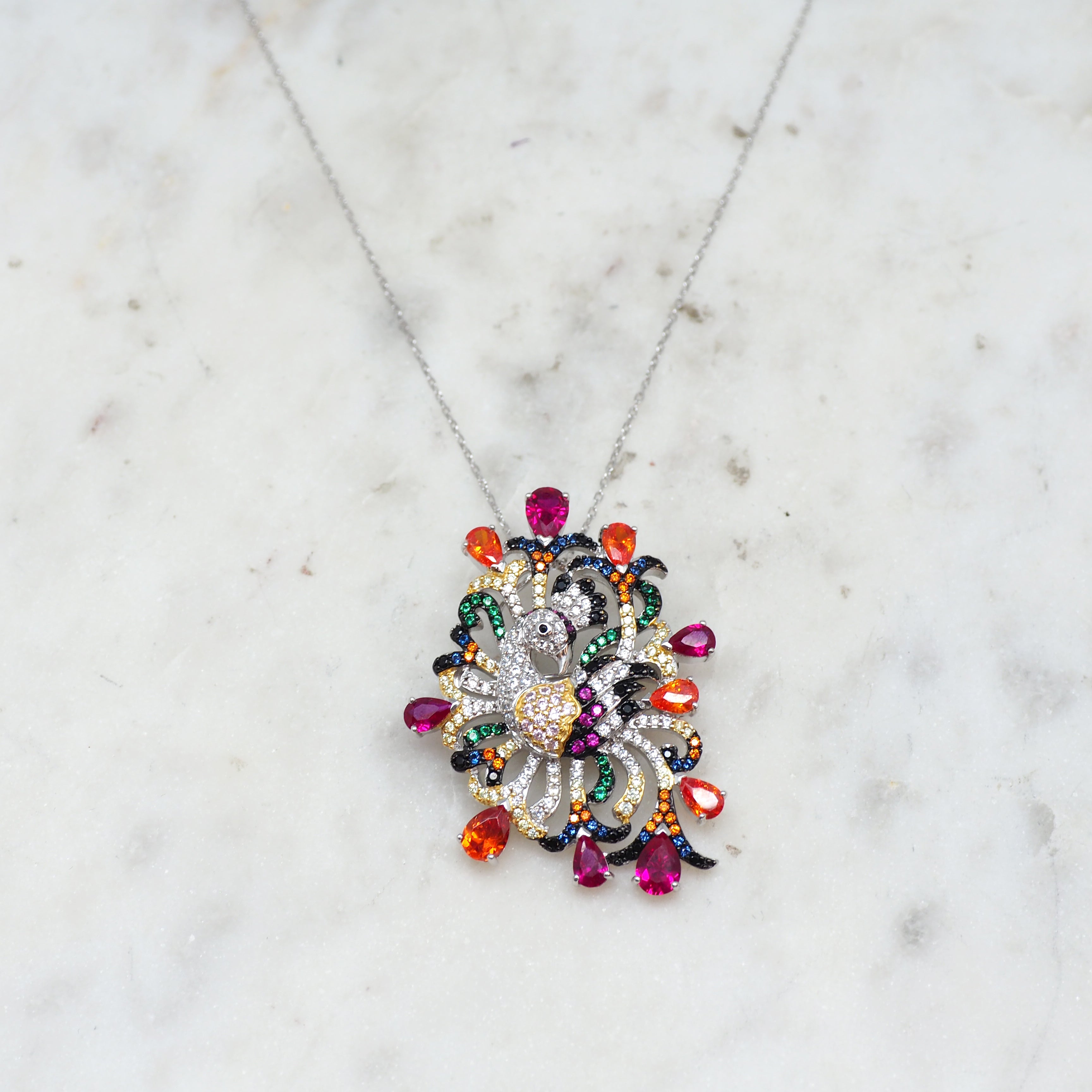 Pikoko - Brooch Necklace