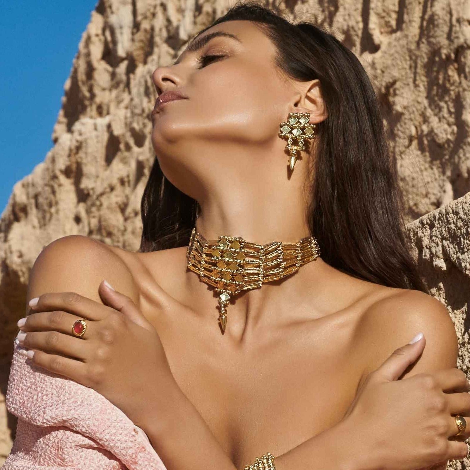 Reyja - Jade Rose