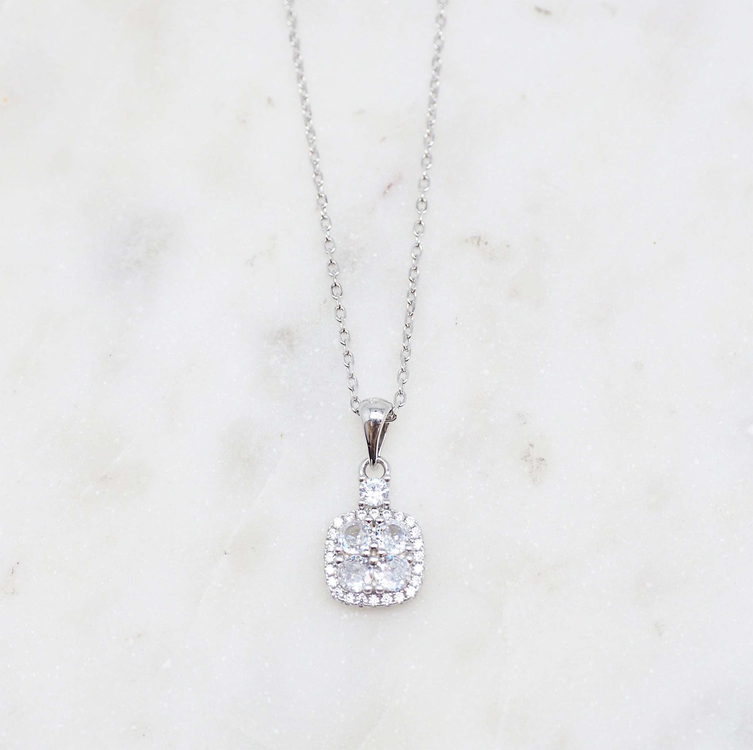 Clara - Necklace