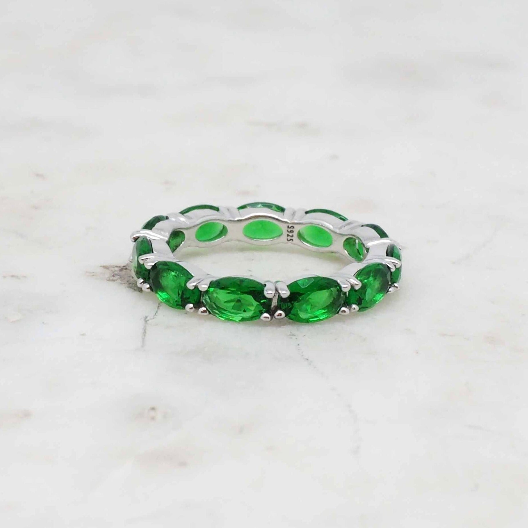 Ovalia - Green
