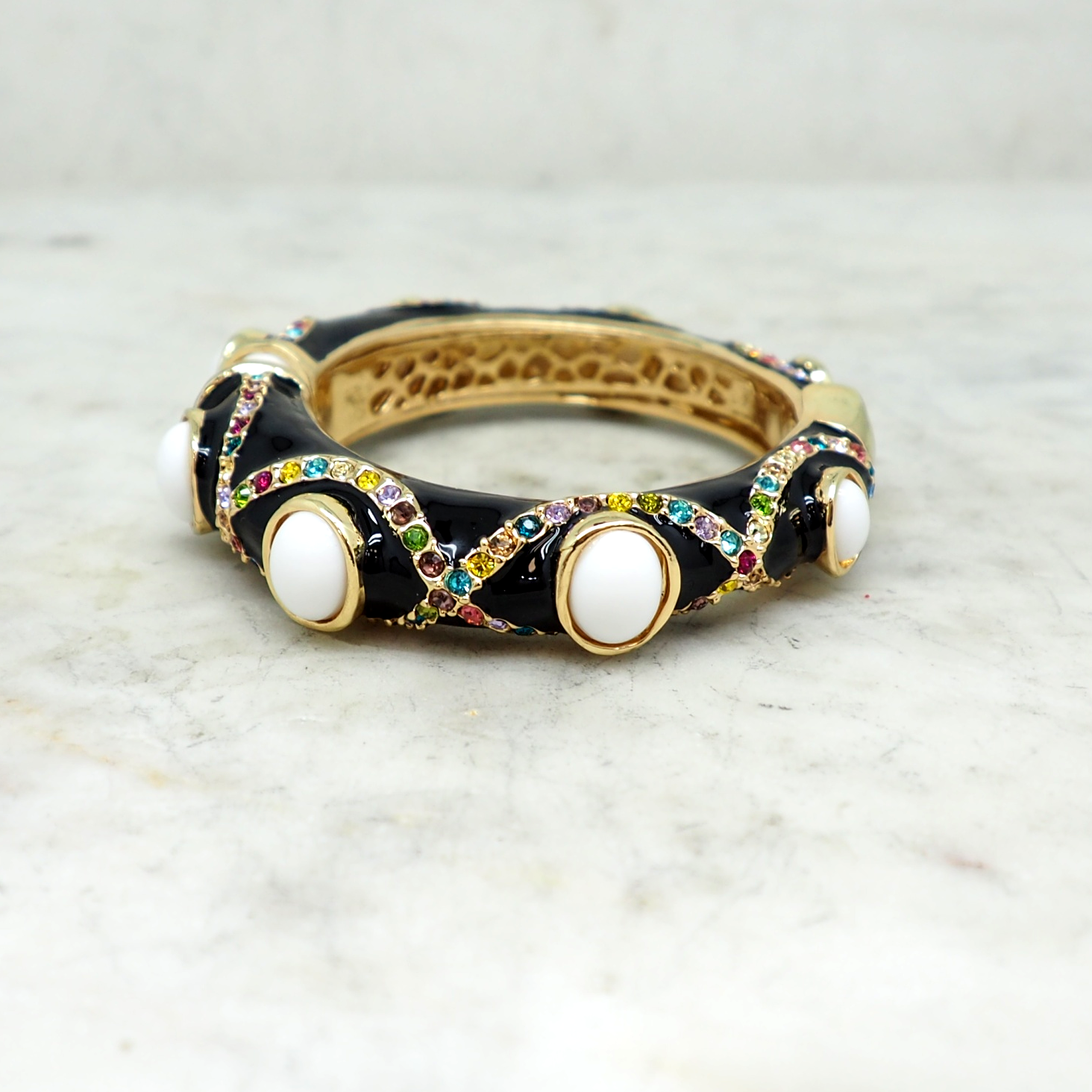 The Tuvalu Bangle - Red