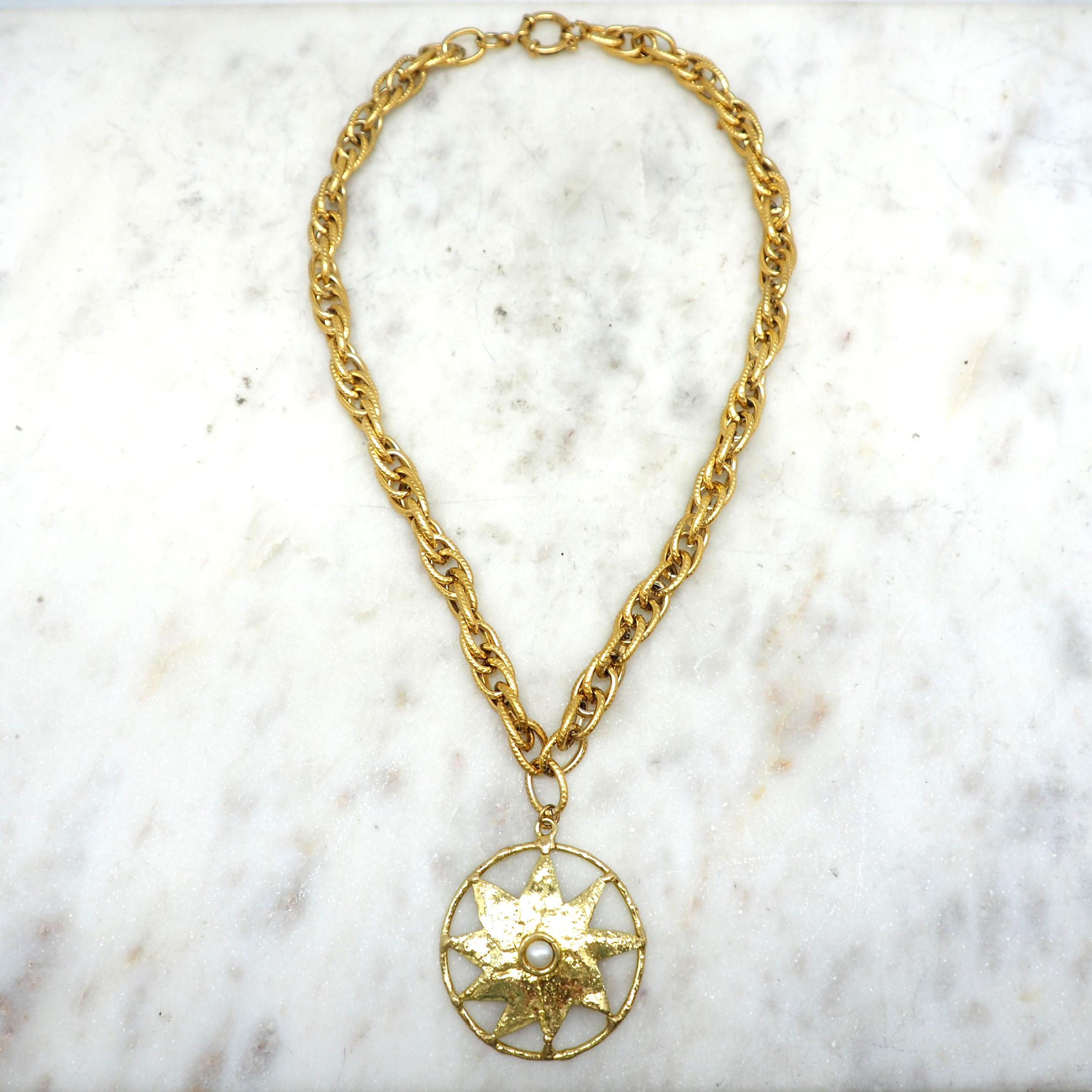 Bee - Long necklace