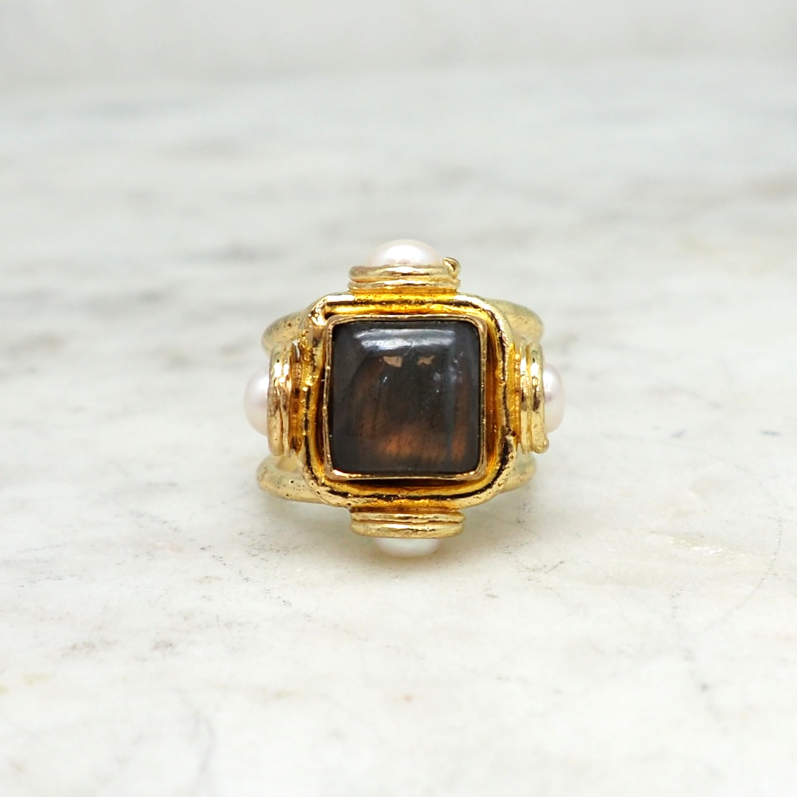 Pocca - Labradorite