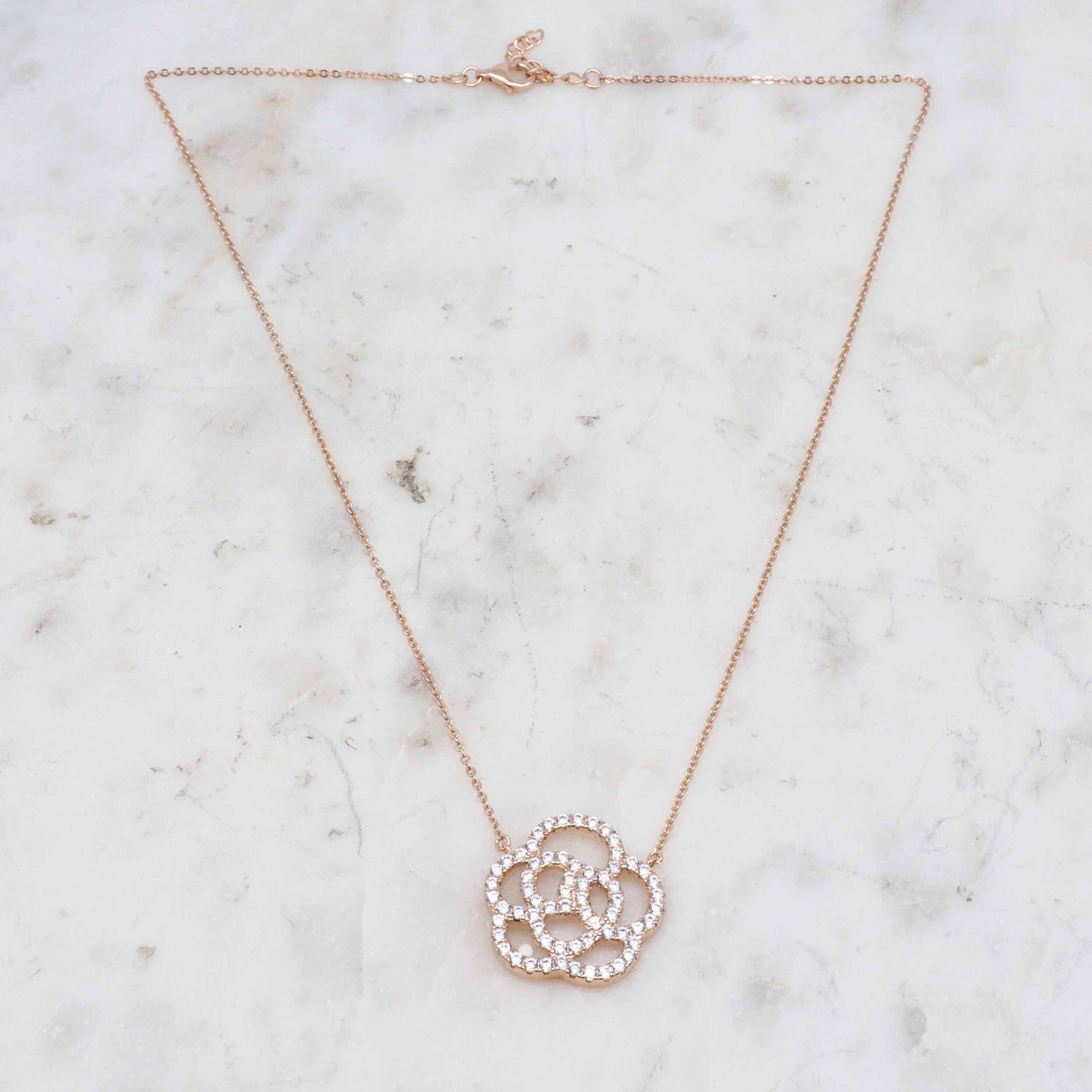 Flora - Pink Necklace